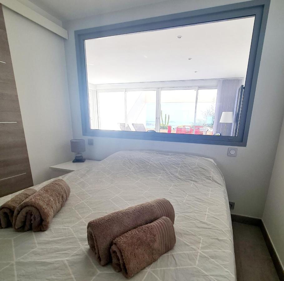 Magnifique Appartement Vue Mer - Grande Terrasse Et Piscine 邦多勒 外观 照片